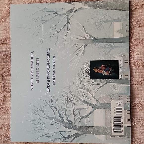 Two Children's Books, Ten Ways To Hear Snow and Snowy Day, NWOT. - Picture 4 of 9